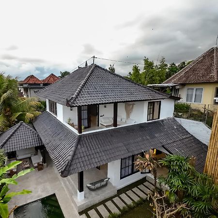 Putri Salju Villa By Evdekimi Ubud Екстериор снимка